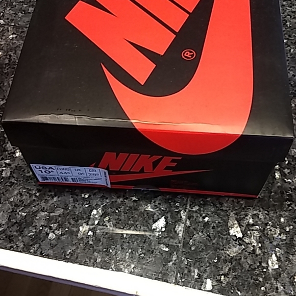 Air Jordan 1 - Picture 6 of 6